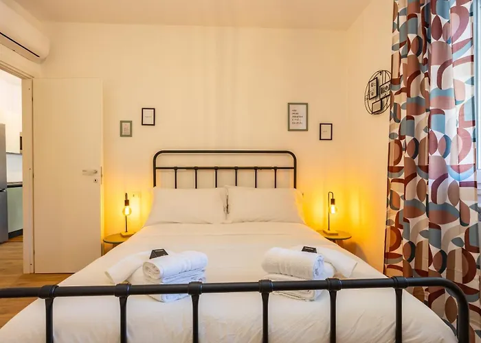 Domus Aqua Alexandrina By Rentbeat Apartment